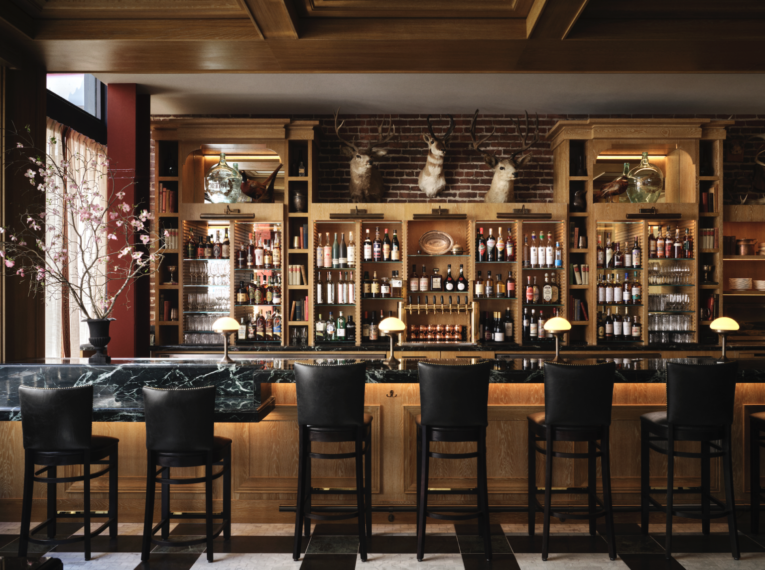 2026 Restaurant Design: Wayfare Tavern by DLC-ID | California Home+Design